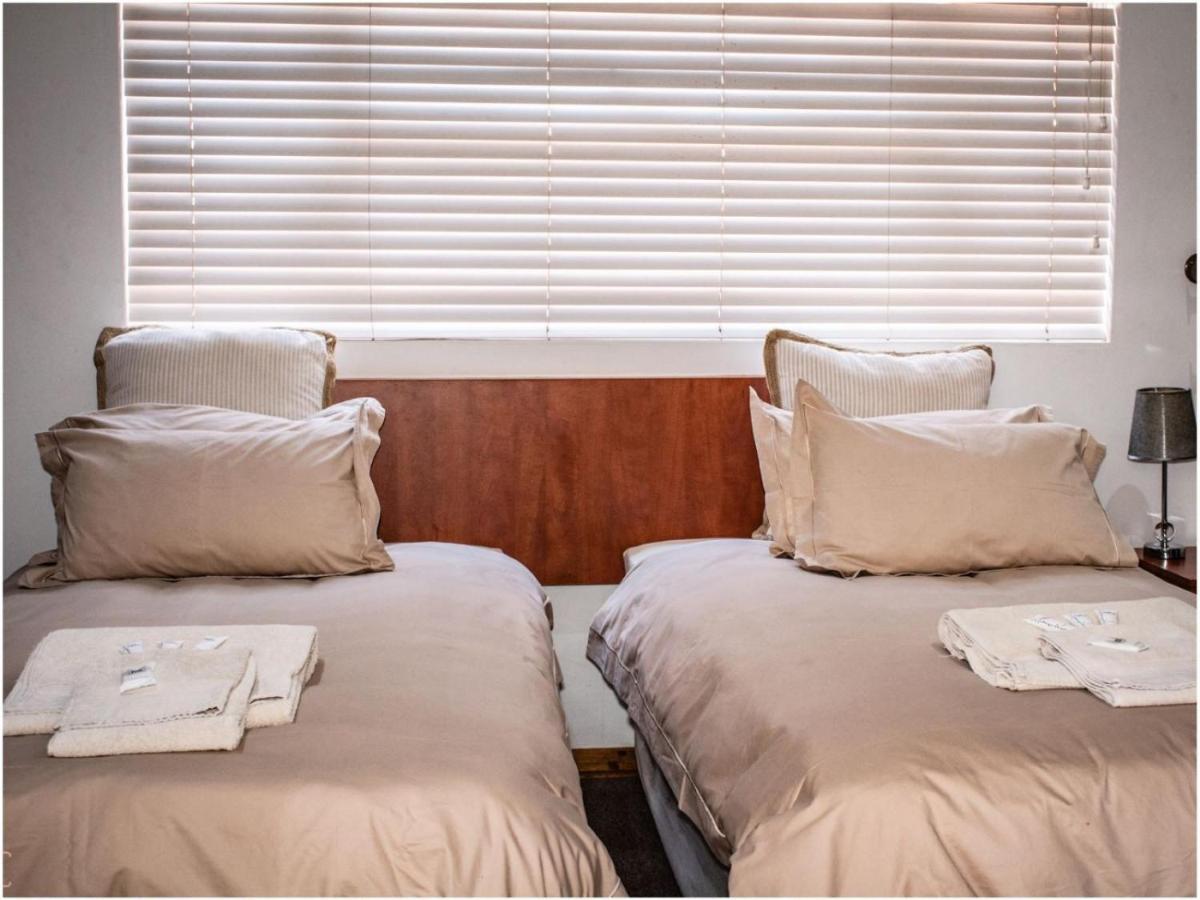 The Executive House Bed & Breakfast นิวคาสเซิล ภายนอก รูปภาพ