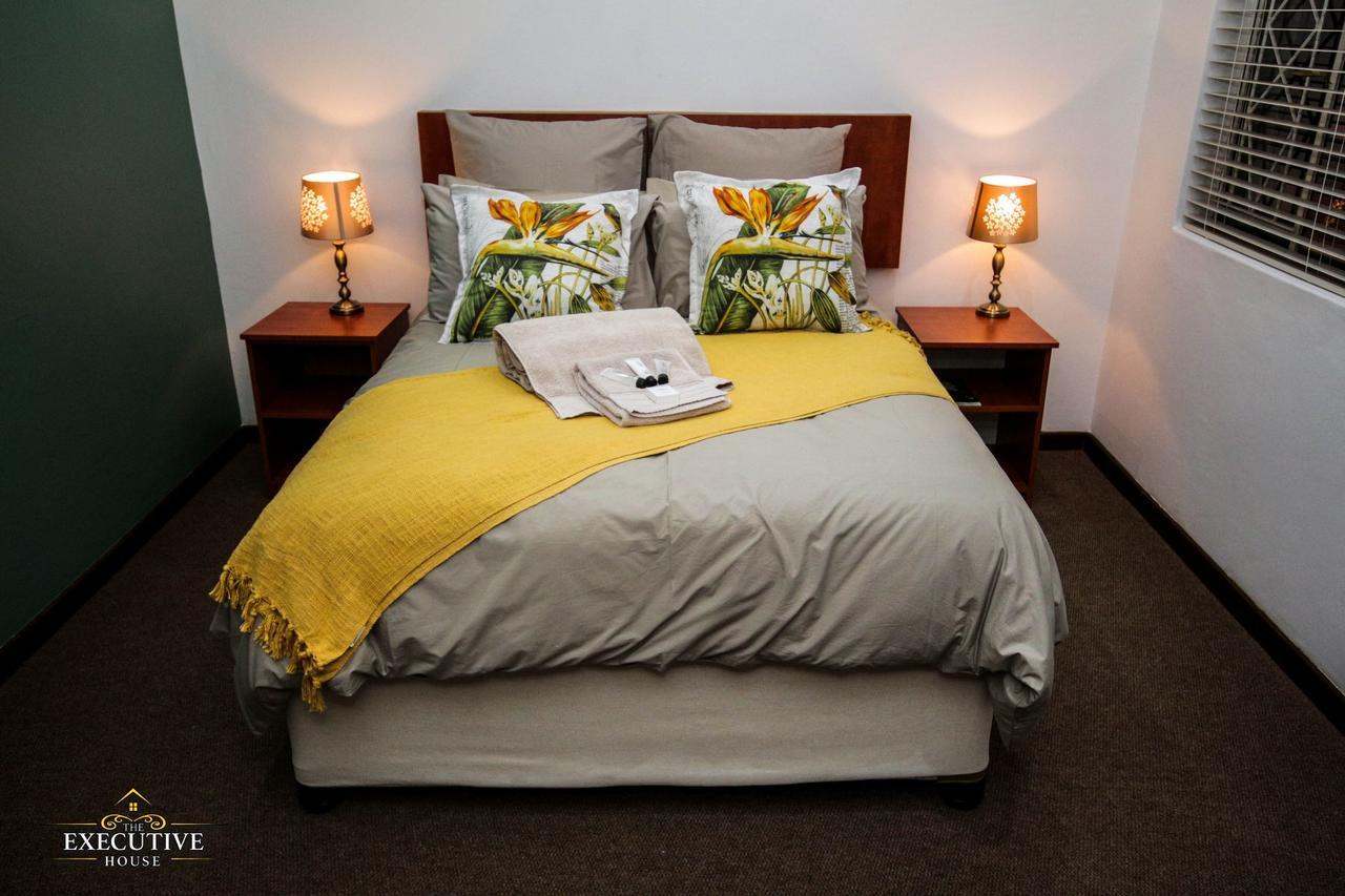 The Executive House Bed & Breakfast นิวคาสเซิล ภายนอก รูปภาพ