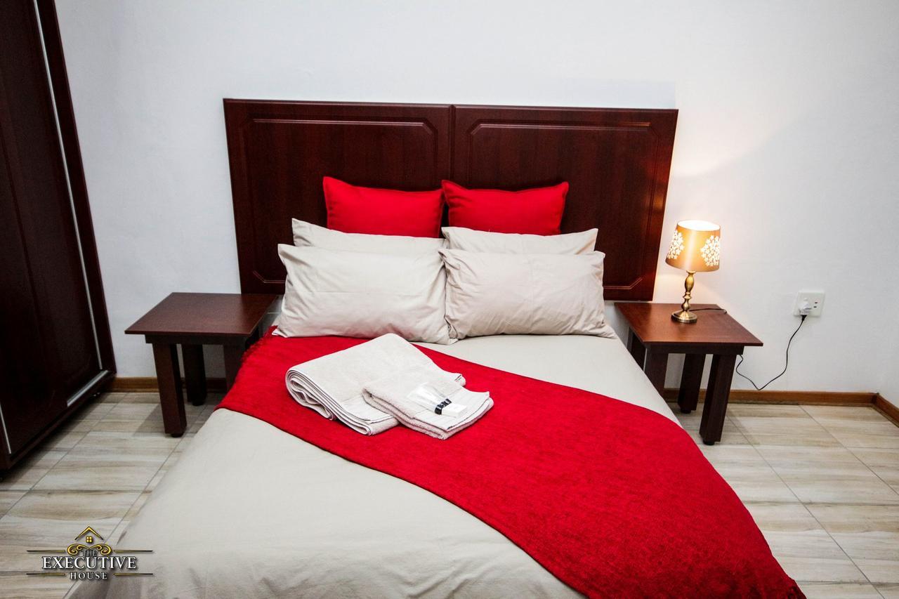 The Executive House Bed & Breakfast นิวคาสเซิล ภายนอก รูปภาพ